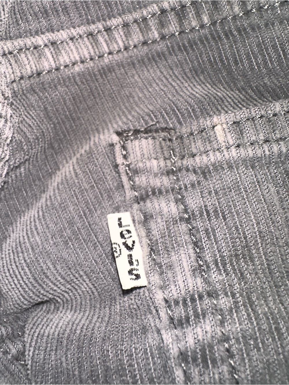 ⭐️ Levi's Men’s 34x32 Gray Corduroy Pants with Logo Tab - Picture 2 of 10